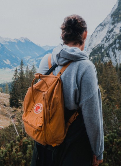 florian-weichelt-oBUkiqaSEME-unsplash copy Girls College Bags